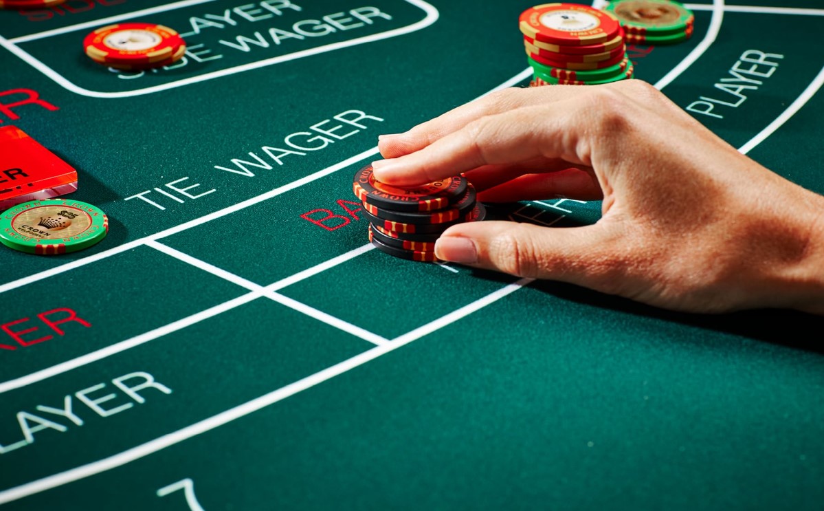 Cách chơi baccarat 8kbet dễ thắng tại casino